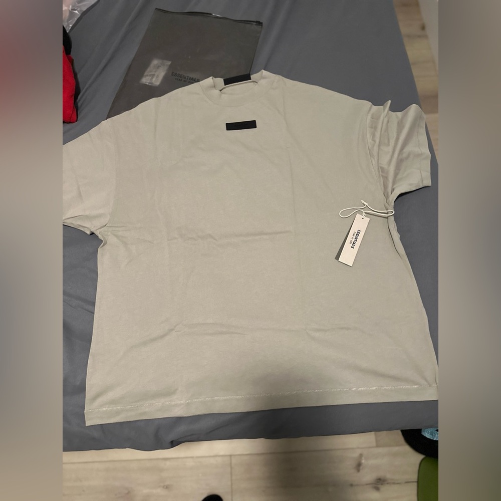 Essential Fear Of God - Shirt